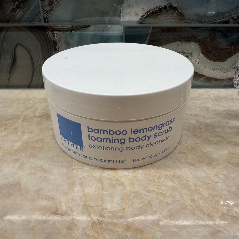 Lather Bamboo Lemongrass Foaming Body Scrub - White